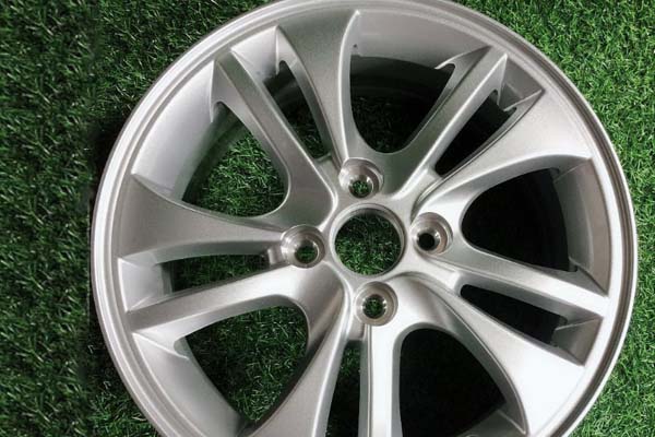 汽車鋼圈 汽車鋼圈